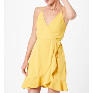 NWT! Ax Paris SZ 8 yellow ruffled faux wrap dress